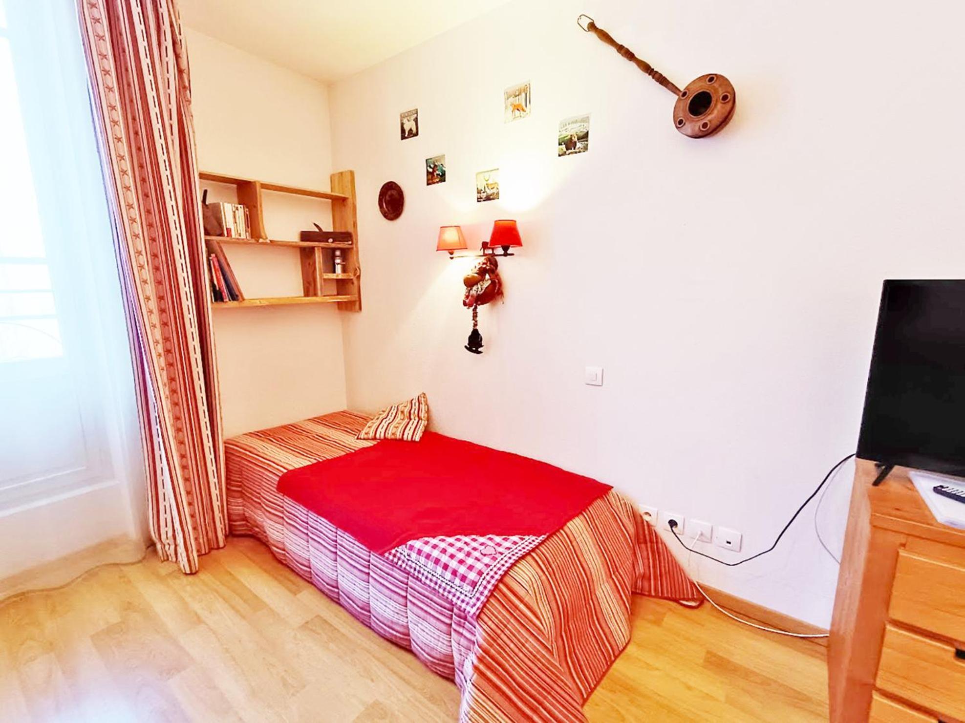 Le Bouquetin, Studio, Centre Luchon, Wifi, Casier A Skis, Ascenseur, 3 Personnes Bagnères-de-Luchon Zewnętrze zdjęcie
